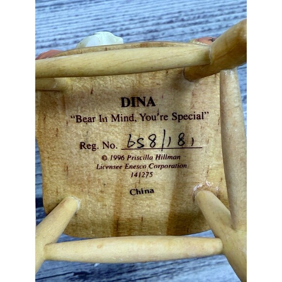 SOLD**Cherished Teddies We Bear Thanks 1996 Table & Family with Box - Picture 9 of 16